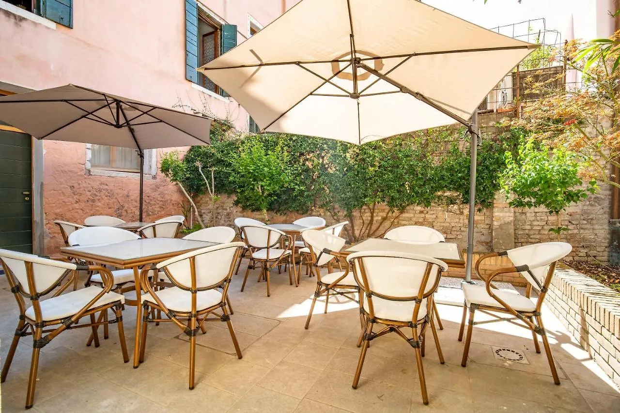 Apartment Residenza Centopietre - Dorsoduro By Wonderful Italy Venice