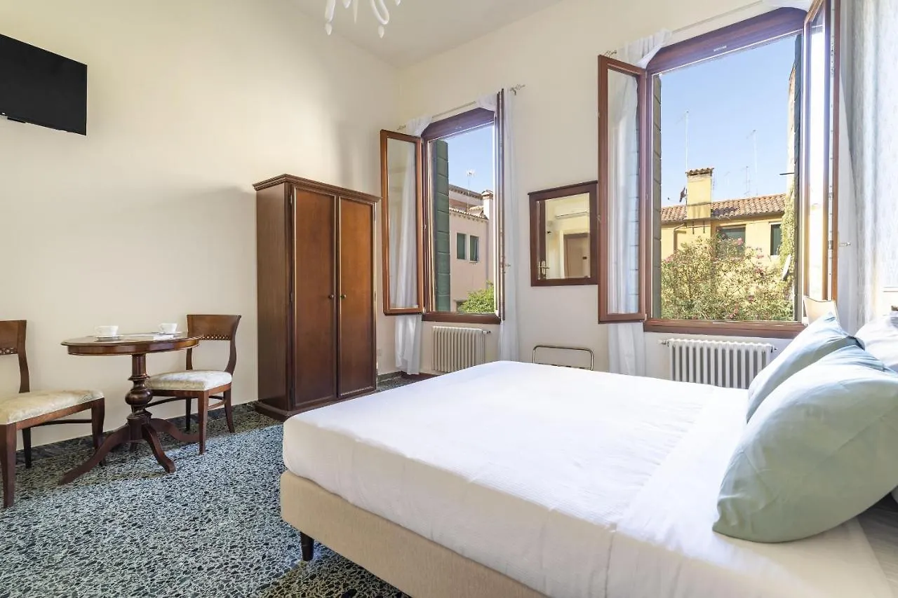 Апартаменты Residenza Centopietre - Dorsoduro By Wonderful Italy Венеция