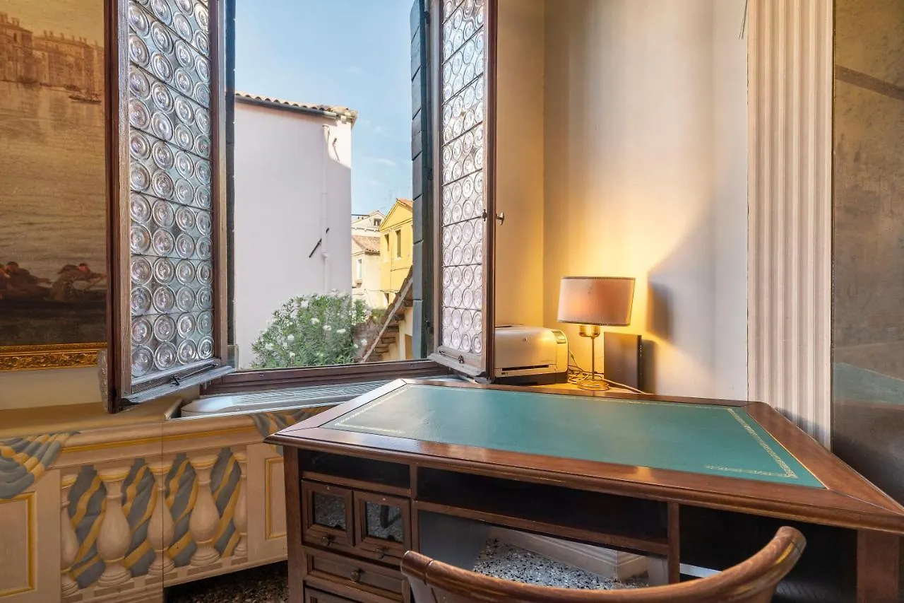 Residenza Centopietre - Dorsoduro By Wonderful Italy Венеция Апартаменты